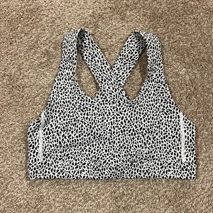 Lululemon sports bra